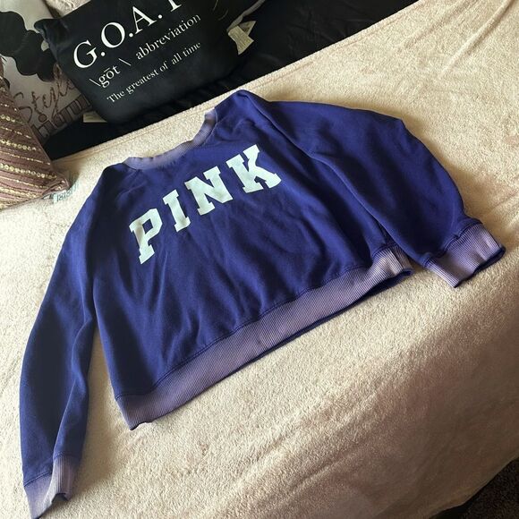 Sweat Shirt  - Picture 1 of 5
